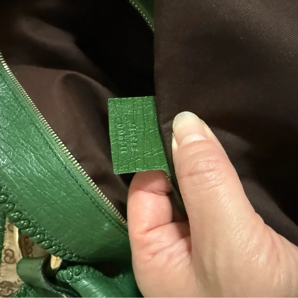 Gucci Beige and Green Hobo Bag - Picture 11 of 14